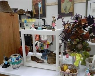 Decor, pottery items