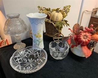 Lenox vase and decor