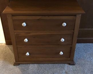 3 drawer chest