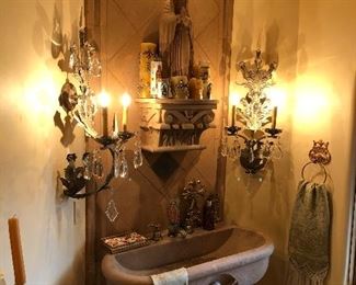 Everything is for sale sink mirror lighting amazing & gorgeous.