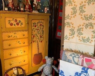 The children’s room !
In this section we have a vintage wardrobe that was painted by our client Jane plus a collection of Santa’s and antique quilts