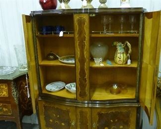 French Cabinet 