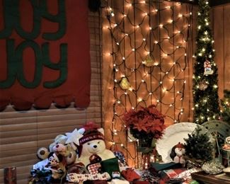 Christmas lights, Table Covers and Napkins