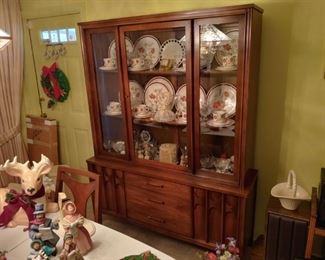 Hutch and table