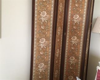 Room screen