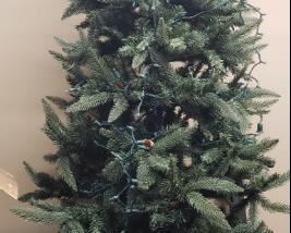 9-10' Christmas tree