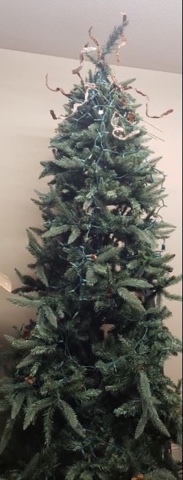 9-10' Christmas tree