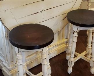 pub bar table with drop leaf on each side and 3 bar stools