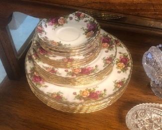 Set of Royal Albert Old Country Roses.  China Cabinet full