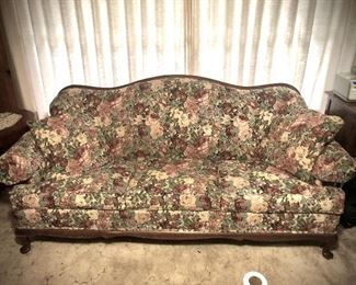 Broyhill Couch.  Matches Love seat shown separately.  Color is off due to window in background.  