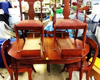 Mid-Century Dining Room Table and 6 Chairs