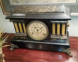 Antique Seth Thomas mantel clock
