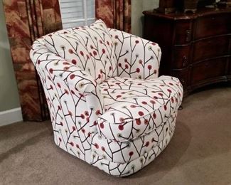 A closer look at one of the La-z-boy swivel rockers