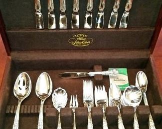 Reed & Barton 'French Renaissance' sterling silver flatware (service for eight, 53 pieces)