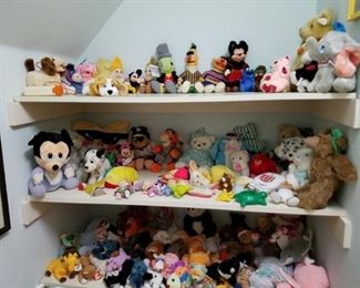 Lots of plush toys
