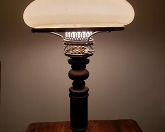 Oil lamp style electric lamp