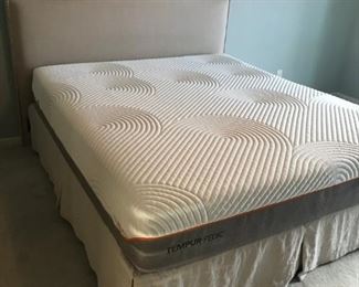 Temper-Pedic contour elite california king mattress set