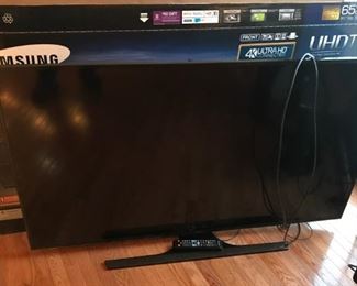 Samsung 64" UHD 4K TV w/ remote.  