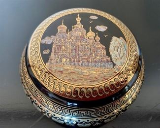 34. Ultrafine Black Porcelain Lidded Round Trinket Box w/ 24K Gold Trim