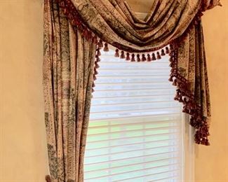 51b. Custom Drapes 2 Side Swags 