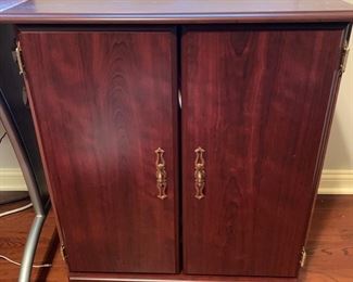 84. Pair of 2 Door Cabinets (25" x 19" x 30")