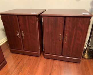 84. Pair of 2 Door Cabinets (25" x 19" x 30")