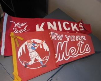 New York Mets pennant, New York Knicks pennant