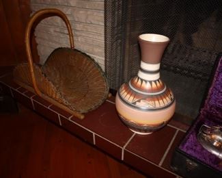 Cedar Mesa pottery