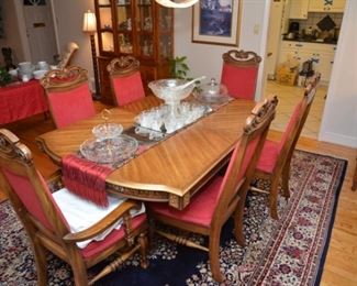 dining room table, extra leaf, six chairs