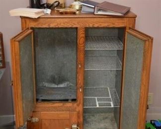 icebox open