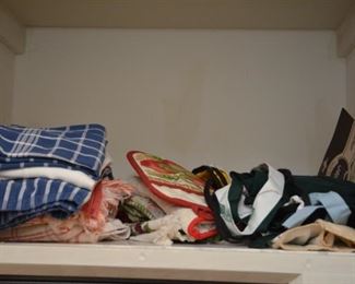 kitchen towels, aprons