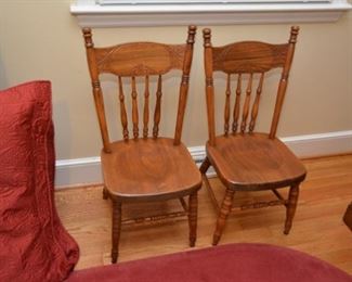 pair chidl's chairs