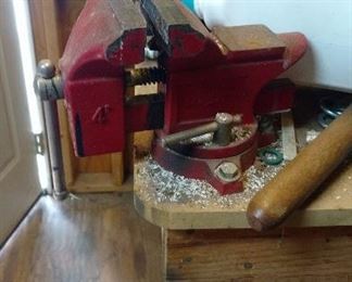 No. 4 vise