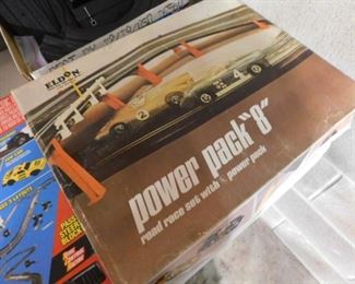Eldon Power pack 8 slot car race set