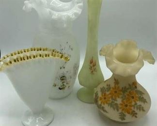 Vintage Vases https://ctbids.com/#!/description/share/289216