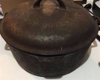 Griswold Dutch Oven 