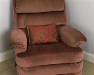 - Paypal Payment Only  BG0046: Fabric Recliner $20 OBO Local Pickup