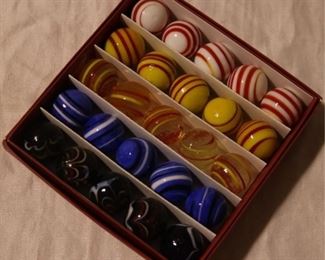 Akro agate marbles in box (25)