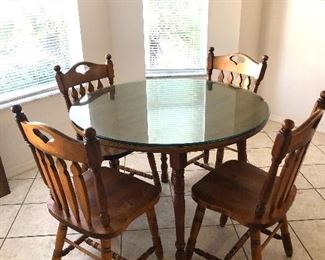 Oak  Dinette w/4 Chairs, 1 Leaf, glass top -$248