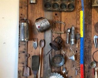 Vintage Style Kitchenware Lot 1
