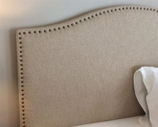 Queen size upholstered headboard incl. metal rails