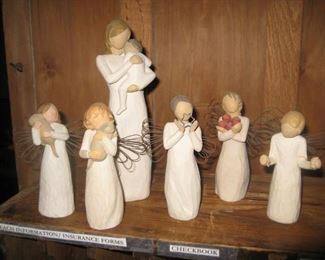 One group of several Willow Tree pieces including the Nativity