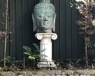 Tibetan head, Ionic column