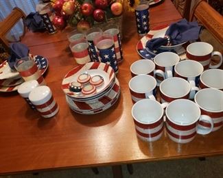 Patriotic Dish Set