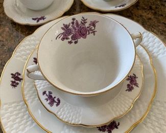 Vintage VA Made in Portugal Breakfast China. 8 Piece Place Setting With Demitasse Cups Saucers 