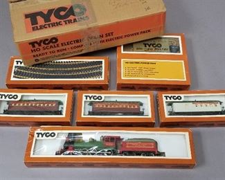 Tyco HO train set in box