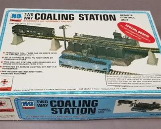 Renwal Coaling Station in  box