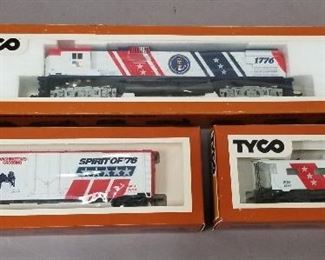 Tyco Spirit of 76 train set in boxes