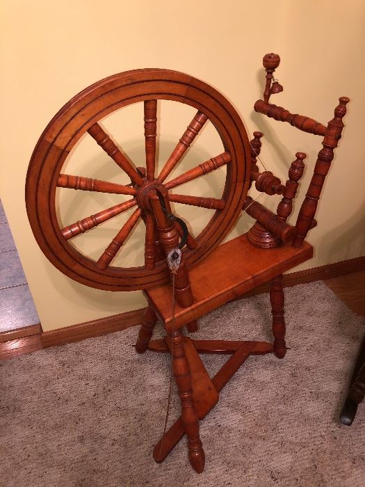 Vintage maple spinning wheel