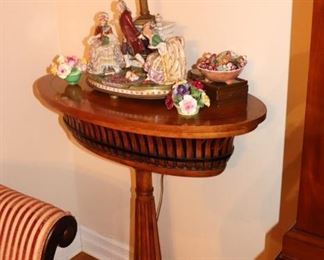 Pedestal Occasional Table with Porcelain Decorative